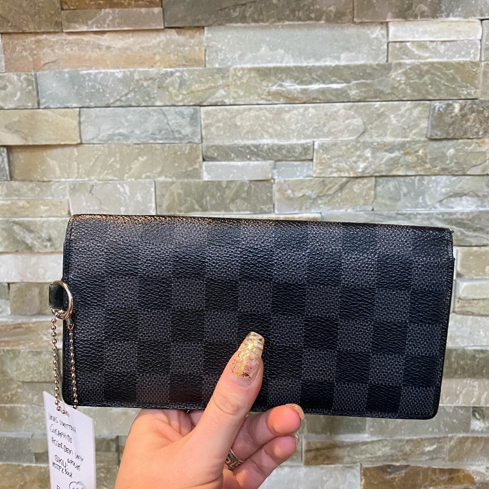 Louis Vuitton Graphite Accordion Wallet - Picture 3 of 12